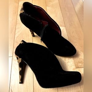 NINE WEST Haywire Leopard/Black Suede Booties Size 6.5